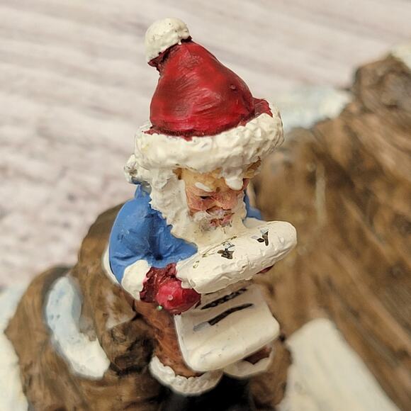 "A Christmas Remembered" Collectors Edition 1997 Decorative Plate and stand - Picture 8 of 10